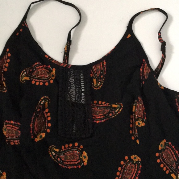 Cotton Paisley print maxi dress with adjustable shoulder stripes and pockets. - Picture 2 of 2